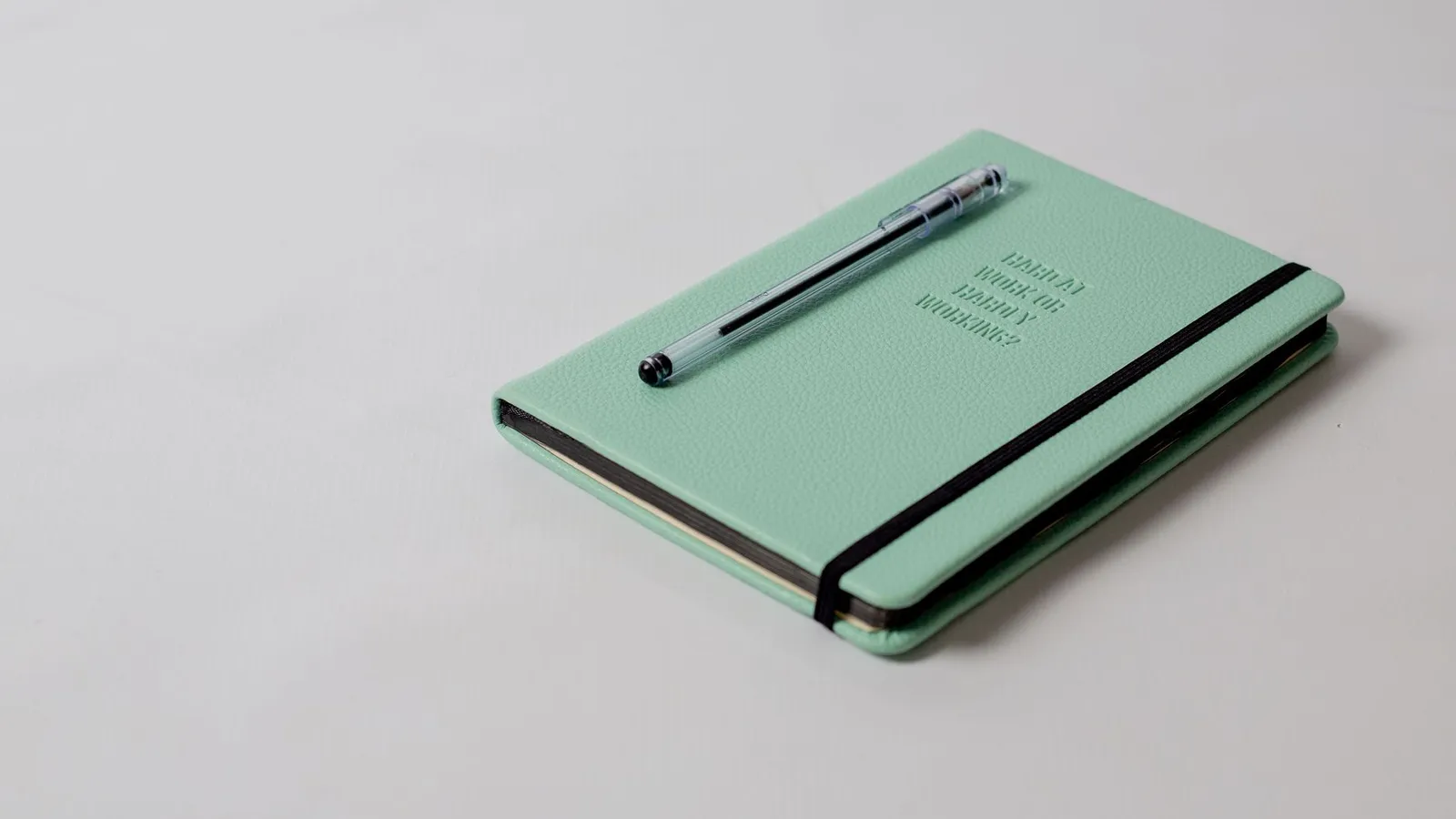 Page One — Books & Stationery storefront theme